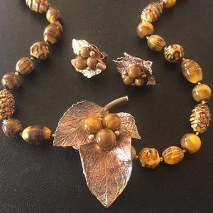 Vintage metal leaf and tiger eye bead necklace w/ matching earrings